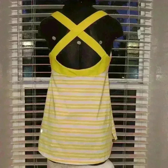 Lou Lou Lemon White Yellow Work Out Top - Picture 10 of 15